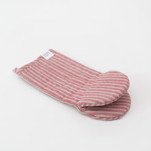 Load image into Gallery viewer, Linen Tales Oven Mitt