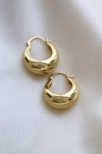 Load image into Gallery viewer, Coco Chunky Hoop Earrings *2 Colors Available*