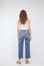 Load image into Gallery viewer, Aberdeen Ankle Crop High Rise Jean | Vintage Worn