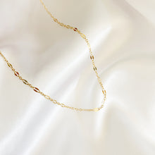 Load image into Gallery viewer, Kamryn Dapped Sequin Layering Chain Necklace Gold Filled