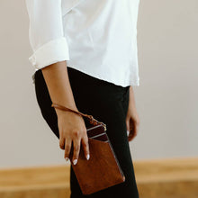 Load image into Gallery viewer, BYTAVI Nary Wristlet Wallet | 3 Styles Available