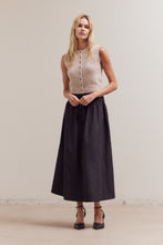 Load image into Gallery viewer, Afton Fitted Button Up