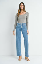 Load image into Gallery viewer, Lightwash Longer Length Wide Leg Jeans