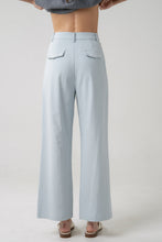 Load image into Gallery viewer, The Modern Pleated Trouser | White