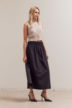 Load image into Gallery viewer, Afton Fitted Button Up