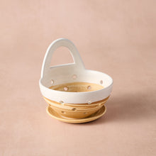 Load image into Gallery viewer, Seto Terracotta Berry Bowl