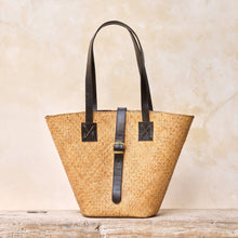 Load image into Gallery viewer, Rattan Beach Basket Tote Bag with Dark Leather Trim