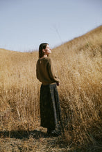 Load image into Gallery viewer, Scallop Sweater | Tapenade