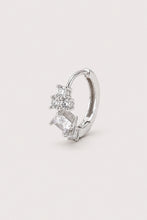 Load image into Gallery viewer, Lumi Cz Cluster Earrings| Silver
