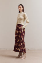 Load image into Gallery viewer, Port Floral Pleated Midi Skirt