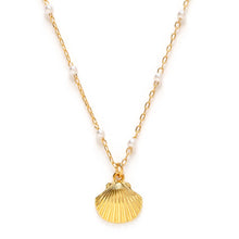 Load image into Gallery viewer, Scallop Shell and Pearl Station Chain Necklace