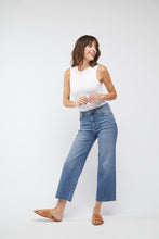 Load image into Gallery viewer, Aberdeen Ankle Crop High Rise Jean | Vintage Worn
