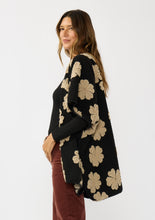 Load image into Gallery viewer, Floral Poncho