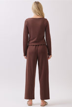 Load image into Gallery viewer, Hearthside Boat Neck Top | Chocolate