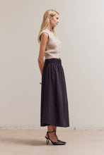 Load image into Gallery viewer, Afton Fitted Button Up