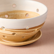 Load image into Gallery viewer, Seto Terracotta Berry Bowl