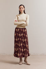 Load image into Gallery viewer, Port Floral Pleated Midi Skirt