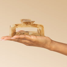 Load image into Gallery viewer, Recycled Plastic Jumbo Open Shape Claw Clip | Chocolate Marble
