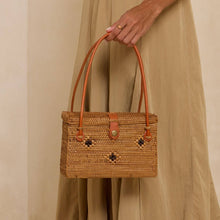 Load image into Gallery viewer, Ata Vine Rattan Box Handbag with Diamond Pattern

