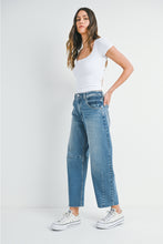 Load image into Gallery viewer, JBD The Seamed Barrel Jean | Medium Wash
