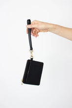 Load image into Gallery viewer, BYTAVI Chantou Wristlet ID Wallet
