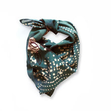 Load image into Gallery viewer, Ichcha Floral Green Bandana
