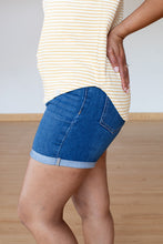 Load image into Gallery viewer, University Scoop Tee

