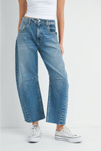 Load image into Gallery viewer, JBD The Seamed Barrel Jean | Medium Wash
