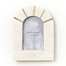 Load image into Gallery viewer, Mukhendu Arch 5.5x3.5 Cream Picture Frame | Handcrafted Bone
