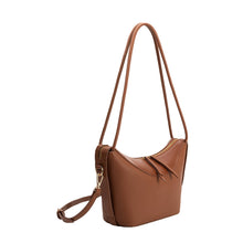 Load image into Gallery viewer, Wesley Saddle Recycled Vegan Shoulder Bag
