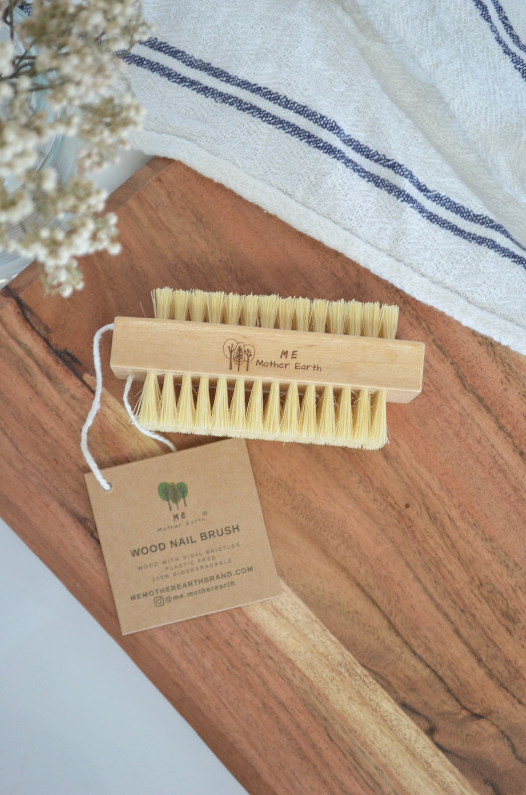 Me Mother Earth Eco-Friendly Vegan Wood Nail Brush
