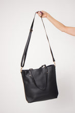 Load image into Gallery viewer, BYTAVI Sinuon Bag *2 COLORS AVAILABLE*
