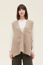 Load image into Gallery viewer, Grade &amp; Gather Curly Yarn Knit Vest
