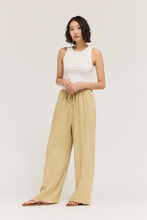 Load image into Gallery viewer, Tencel Seam Pants | Green Moss

