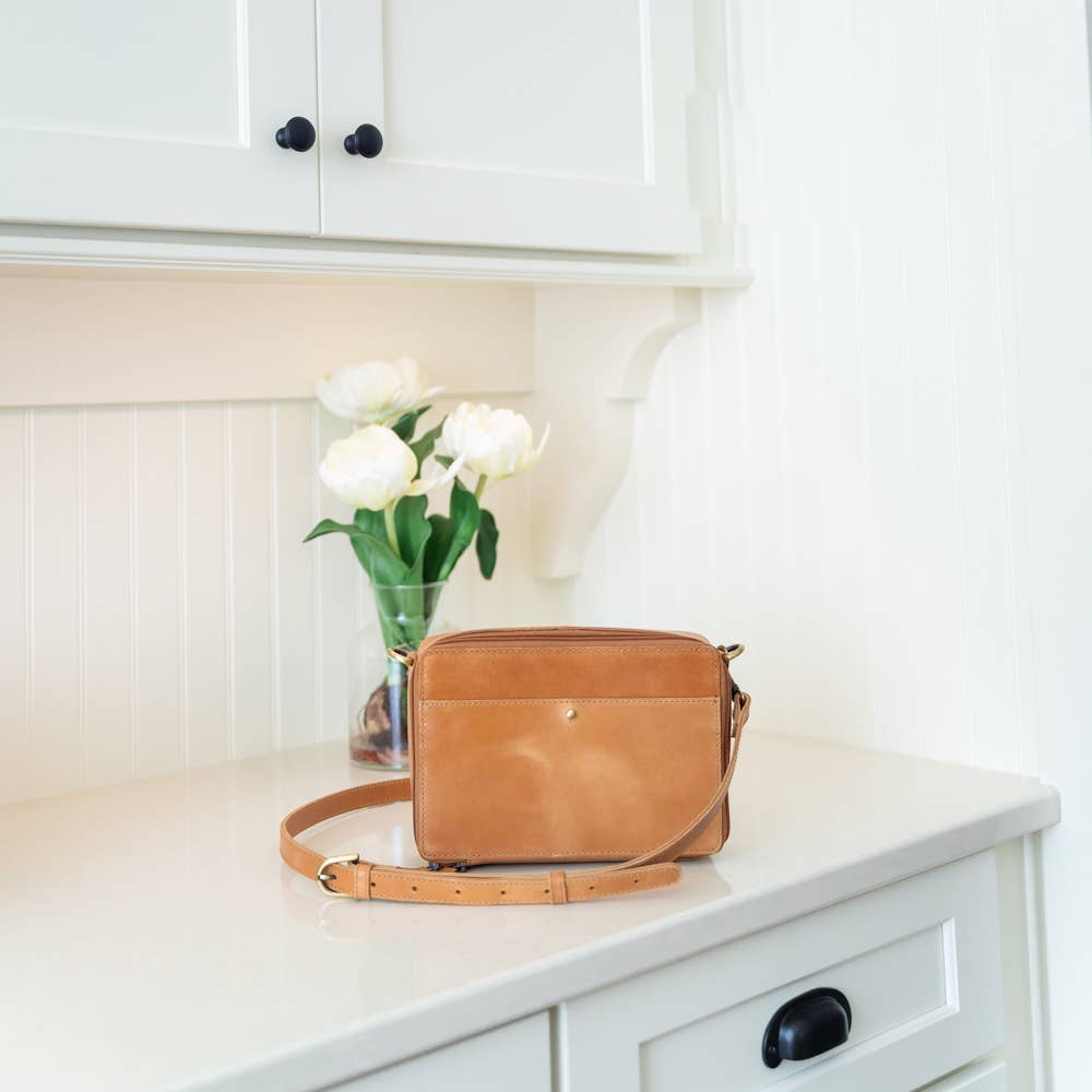 Elevate Nomad Crossbody Bag | Camel