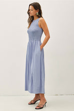 Load image into Gallery viewer, Hydrangea Coast Midi Dress
