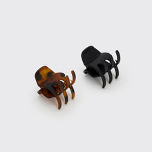 Load image into Gallery viewer, KITSCH Eco-Friendly Medium Claw Clips 2pc Set
