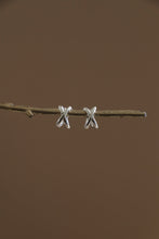 Load image into Gallery viewer, Silver Axel Huggies
