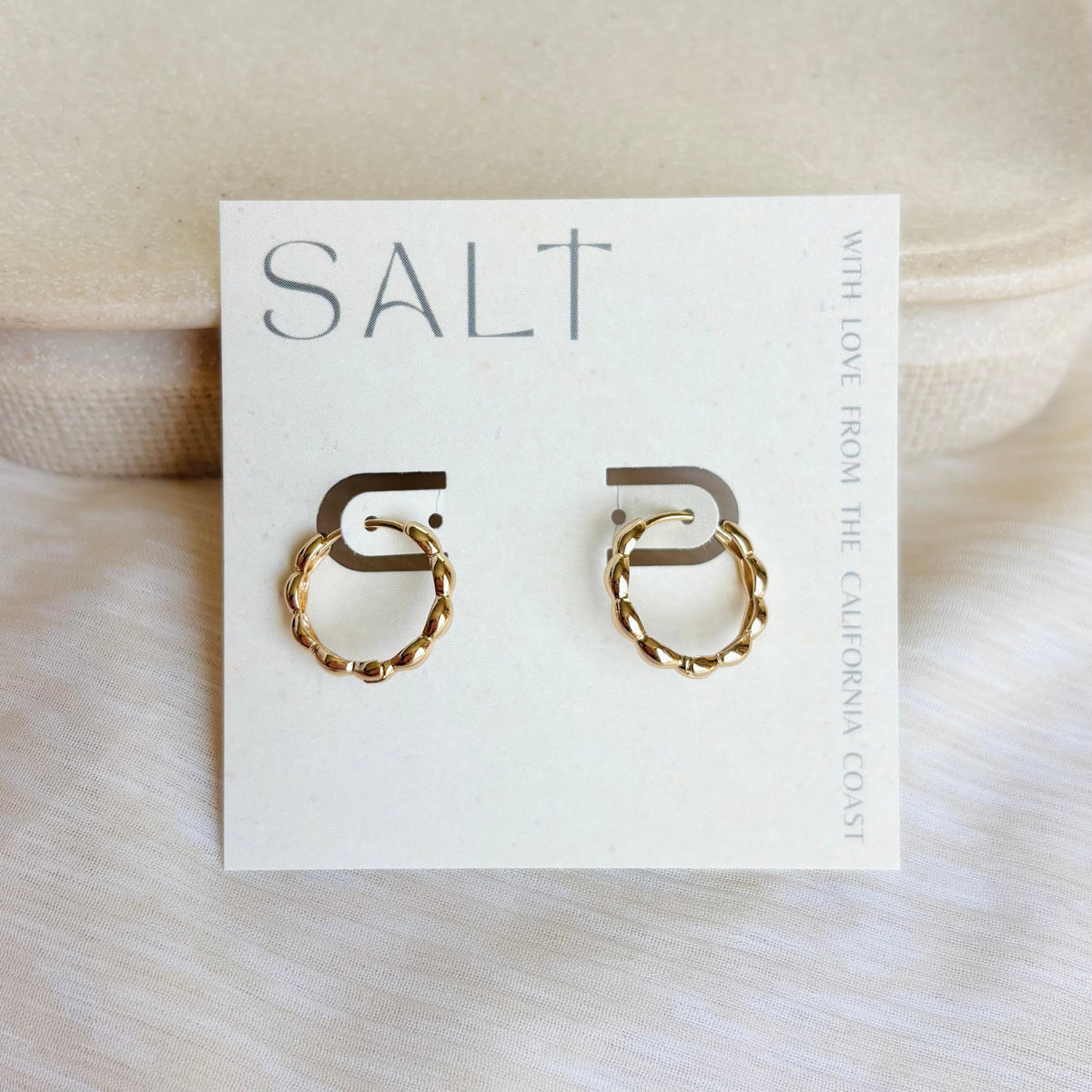 Wavy Hoop Earrings | 18k Gold