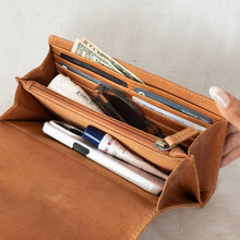 Load image into Gallery viewer, Dimarco Crossbody Bag | Camel
