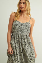 Load image into Gallery viewer, The Lila Floral Maxi
