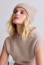 Load image into Gallery viewer, The Alpaca Beanie | 2 Colors Available
