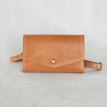 Load image into Gallery viewer, Dimarco Crossbody Bag | Camel
