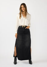 Load image into Gallery viewer, Split Neck Satin Blouse
