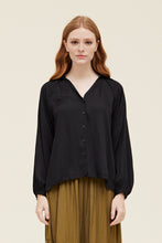 Load image into Gallery viewer, Grade &amp; Gather Collared Satin Blouse
