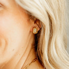 Load image into Gallery viewer, Ivory Nia Earrings
