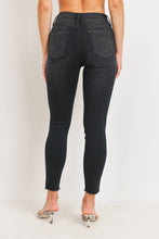 Load image into Gallery viewer, Blake Mid Rise Skinny W/ Mini Fray Hem
