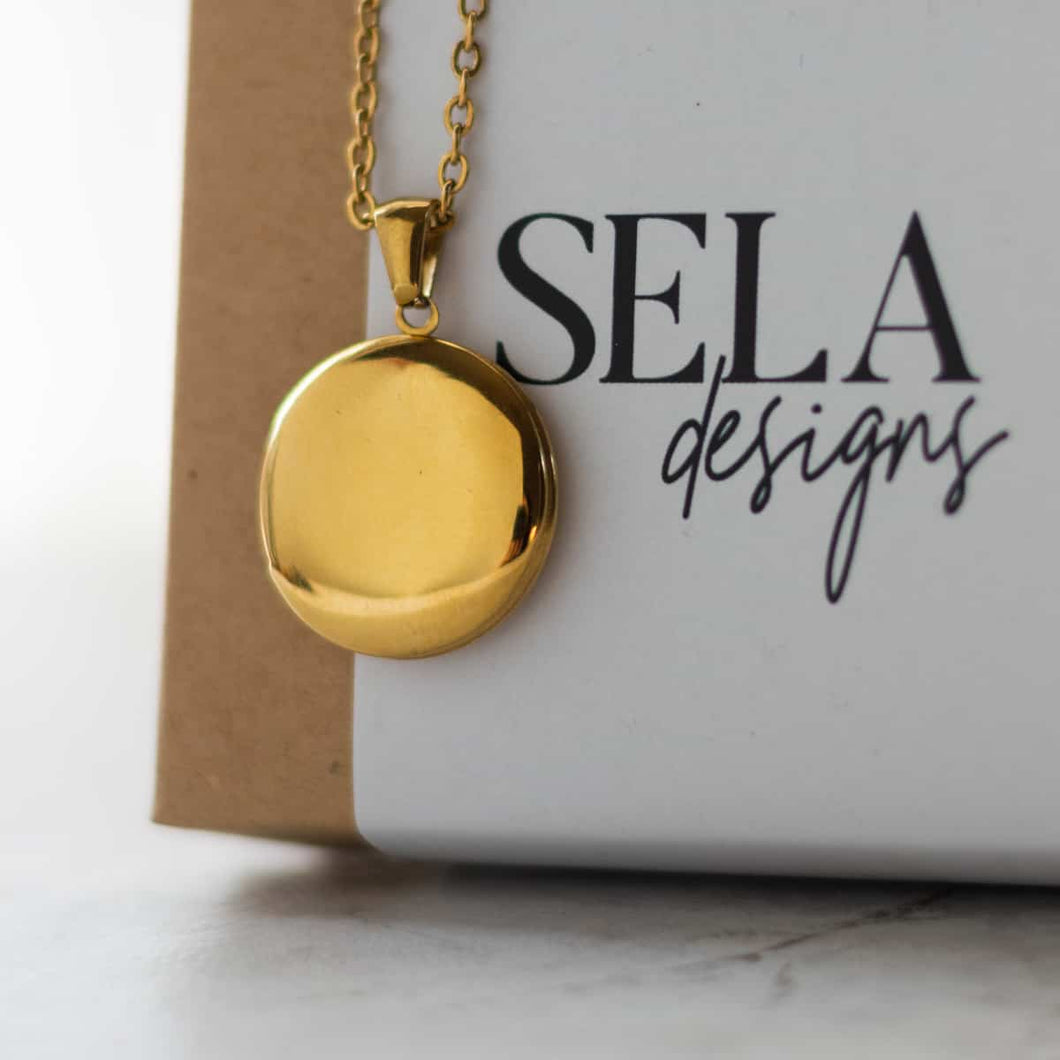 Sela Designs Circle Locket Necklace