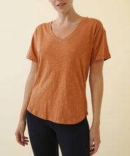 Load image into Gallery viewer, Cottonslub V Neck Her Day Tee- Rust
